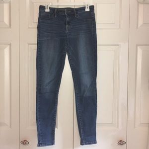 Mossimo Mid-Rise Denim Jegging Size 6/28R